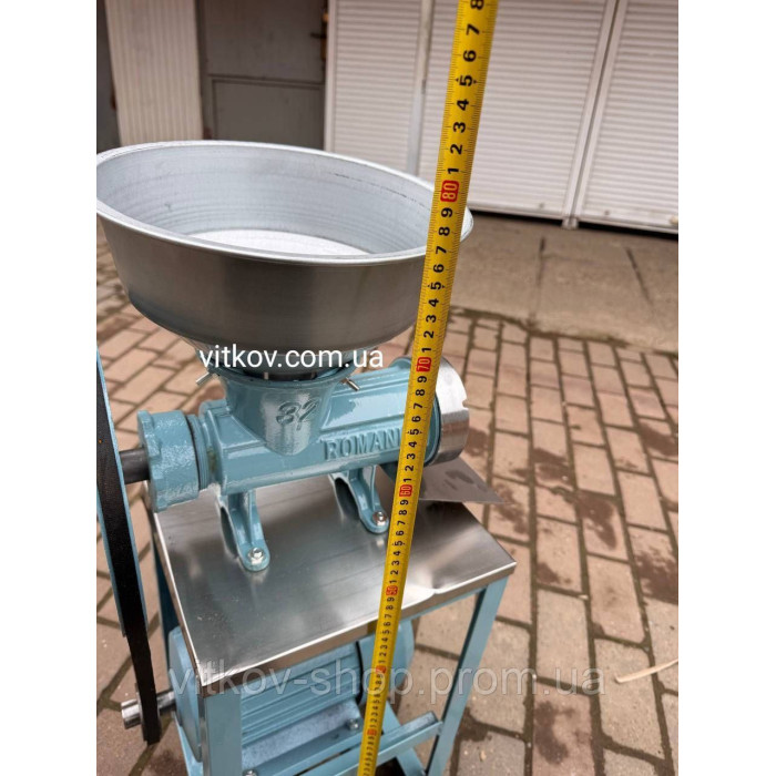 М'ясорубка чавунна  промислова з мотором 32 Румунія  3.5квт електрична мясорубка