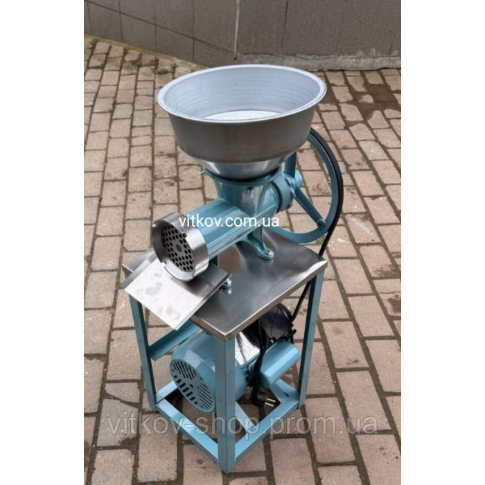 М'ясорубка чавунна  промислова з мотором 32 Румунія  3.5квт електрична мясорубка