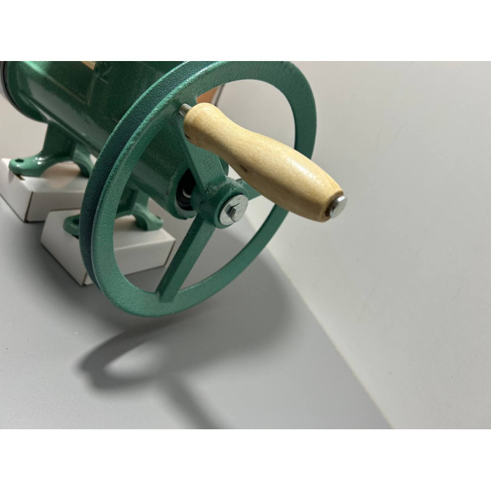 Чавунна м'ясорубка 32, промислова, ручна зі шківом під електродвигун