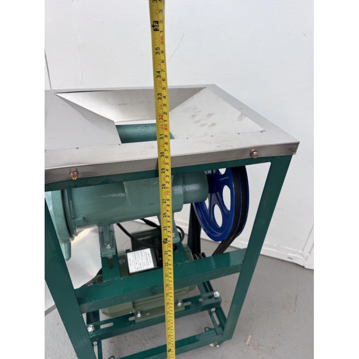 Промислова чавунна м'ясорубка 42 з електродвигуном 220 в 2.2 кВт